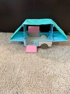 Vintage Fisher-Price Loving Family Blue Pop-Up Camper Trailer Canopy